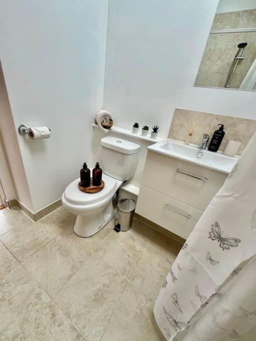 The Paws And Wander Hideaway Villa Mitchel Troy Dış mekan fotoğraf